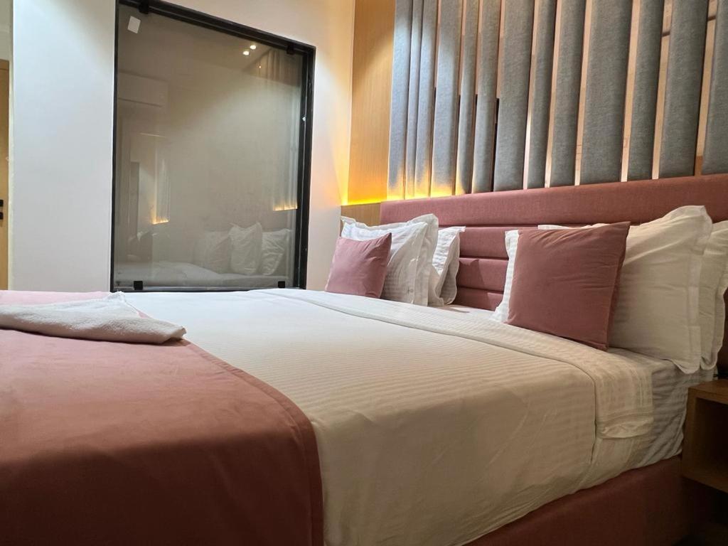 سورات Hotel Cozzy Palace المظهر الخارجي الصورة